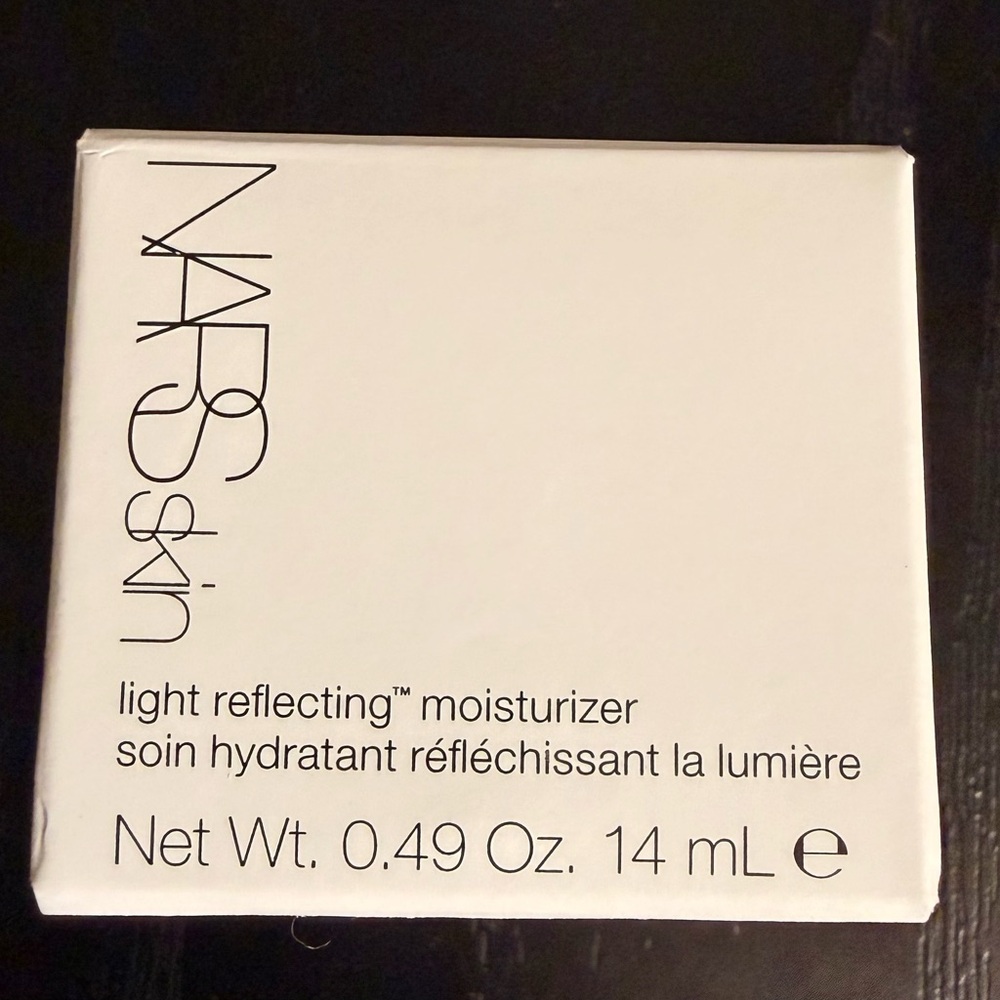 NARS Skin Light Reflecting Moisturizer